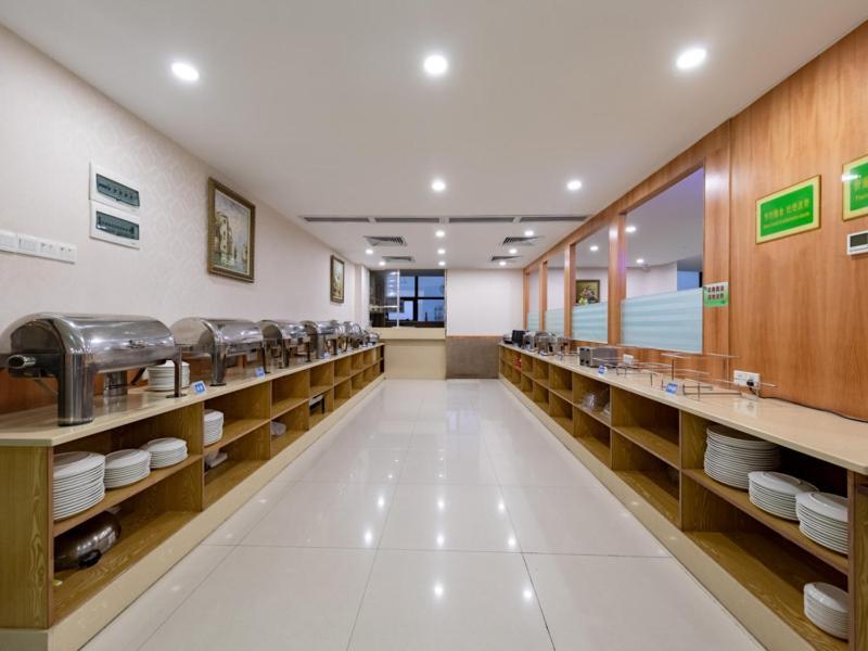 维也纳酒店深圳松岗沙江路店 外观 照片
